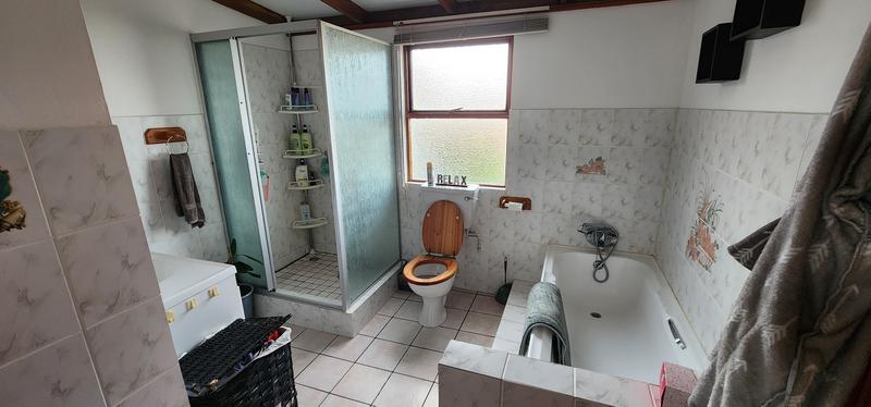 3 Bedroom Property for Sale in Kleinbaai Western Cape